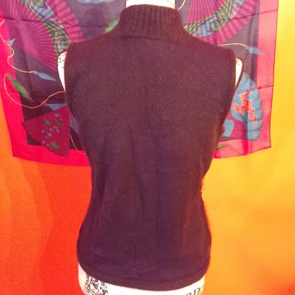 Sweater - Picture 3 of 4